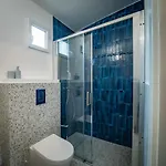 #402 Heart Of Vieil - Place Nationale-high-end Newly Renovated & Furnished *