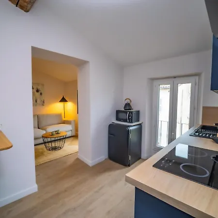 #402 Heart Of Vieil - Place Nationale-high-end Newly Renovated & Furnished 公寓 昂蒂布