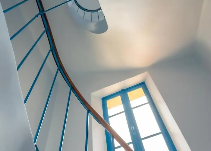 #402 Heart Of Vieil - Place Nationale-high-end Newly Renovated & Furnished Διαμέρισμα *