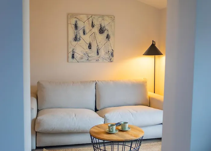 #402 Heart Of Vieil - Place Nationale-high-end Newly Renovated & Furnished Αντίμπ